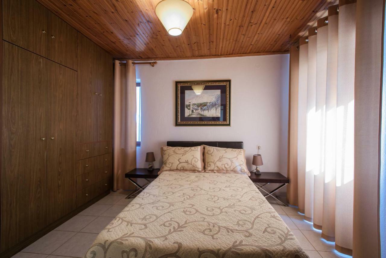 فيلا Lena'S Garden House كالامباكا المظهر الخارجي الصورة