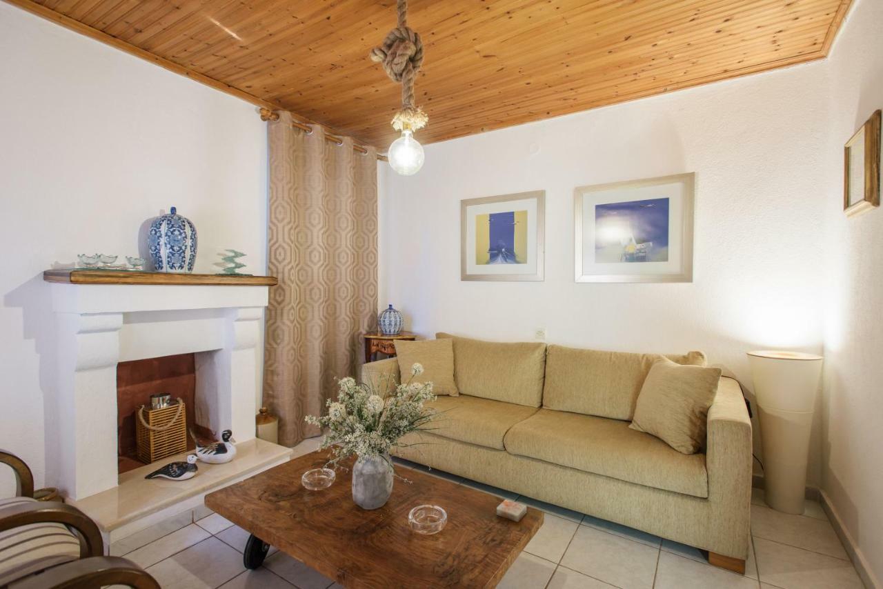 فيلا Lena'S Garden House كالامباكا المظهر الخارجي الصورة